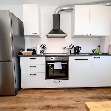 Moderne Maisonette Wohnung Im Fluesseviertel BRE Exterior foto