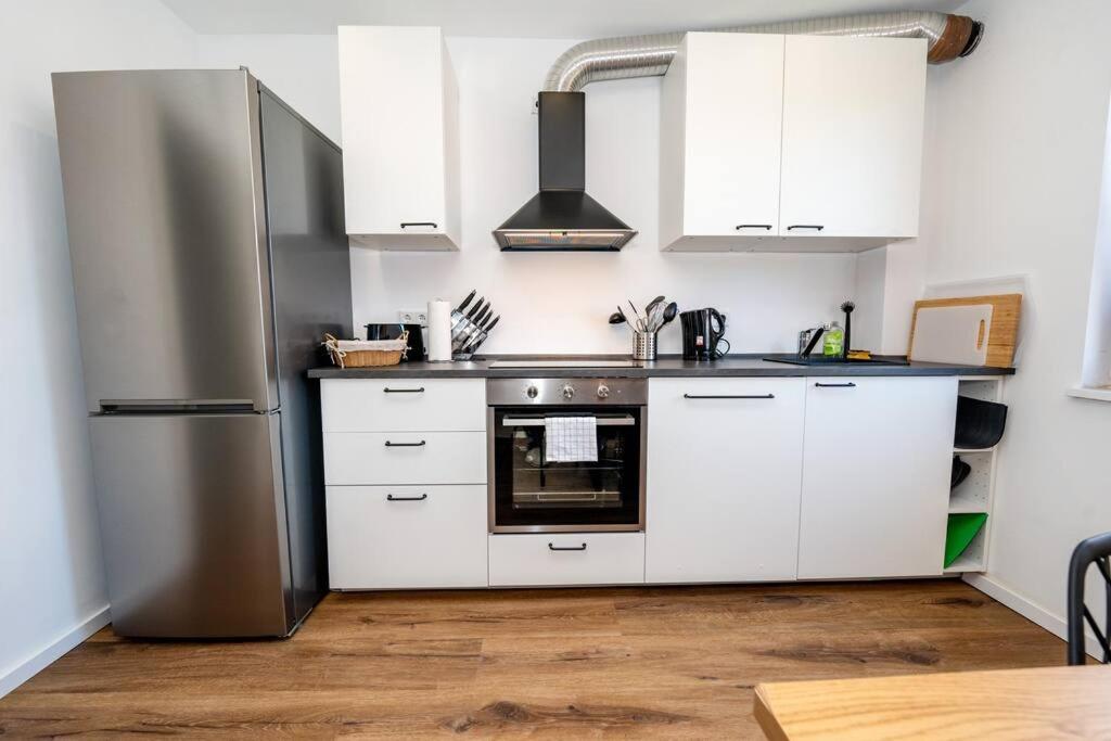 Moderne Maisonette Wohnung Im Fluesseviertel BRE Exterior foto