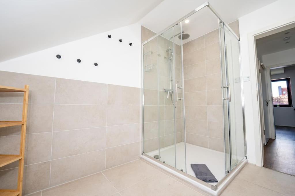 Moderne Maisonette Wohnung Im Fluesseviertel BRE Exterior foto